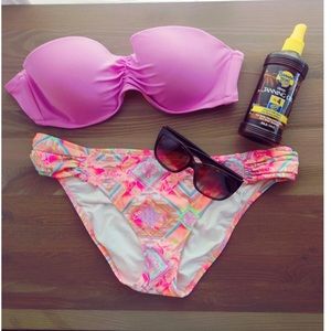 Victoria’s Secret convertible bikini set